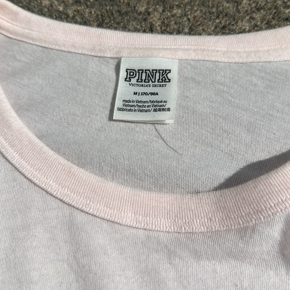 Pink by Victoria’s Secret short sleeve tee size med! Was worn. Ombre’s to pink - Picture 3 of 4
